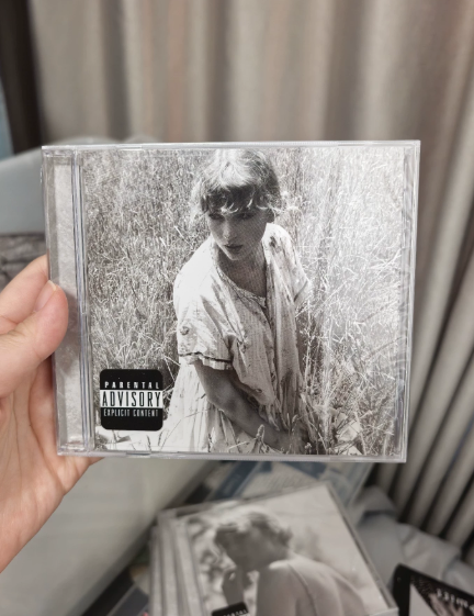 Taylor Swift – Folklore Complete 8 CD Variant Set Sealed
