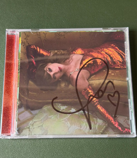Taylor Swift – The Life Of A Showgirl Signed Insert