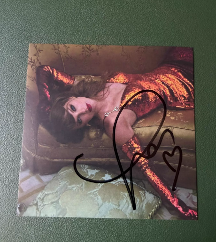 Taylor Swift – The Life Of A Showgirl Signed Insert