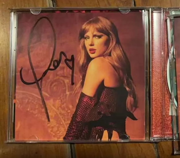 Taylor Swift - The Life of a Showgirl Signed CD (Version 3, Side-Opened)