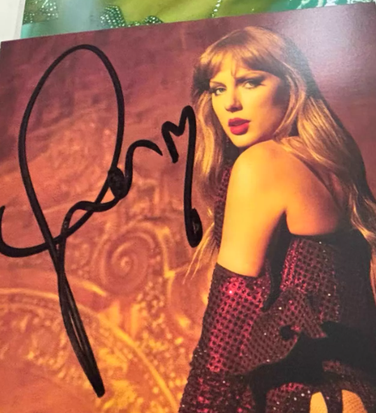 Taylor Swift - The Life of a Showgirl Signed CD (Version 3, Sealed)