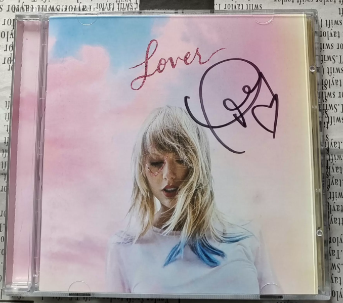 Taylor Swift - Lover (Autographed CD, US Official, NM, With Booklet)