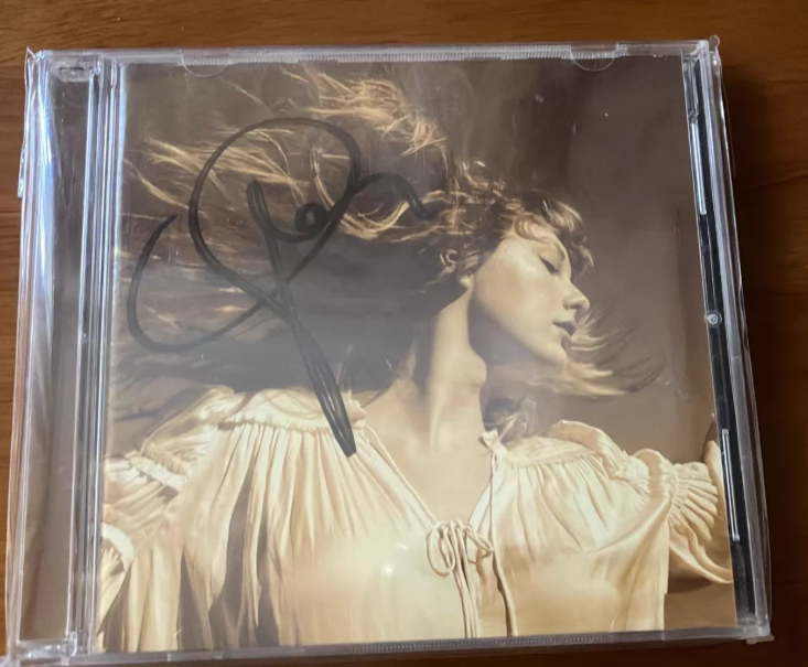 Taylor Swift - Fearless (Taylor's Version) Autographed CD, Opened, NM, No Case Crack
