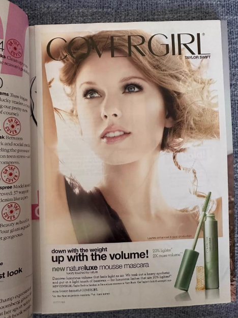 Taylor Swift - Teen Vogue (August 2011 Issue, VG+, Country Era)
