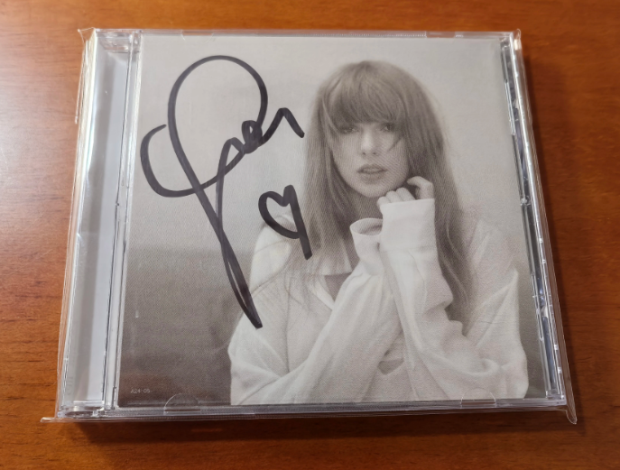 Taylor Swift - The Tortured Poets Department (TTPD) Autographed CD Taylor Swift - The Tortured Poets Department (TTPD) Autographed CD