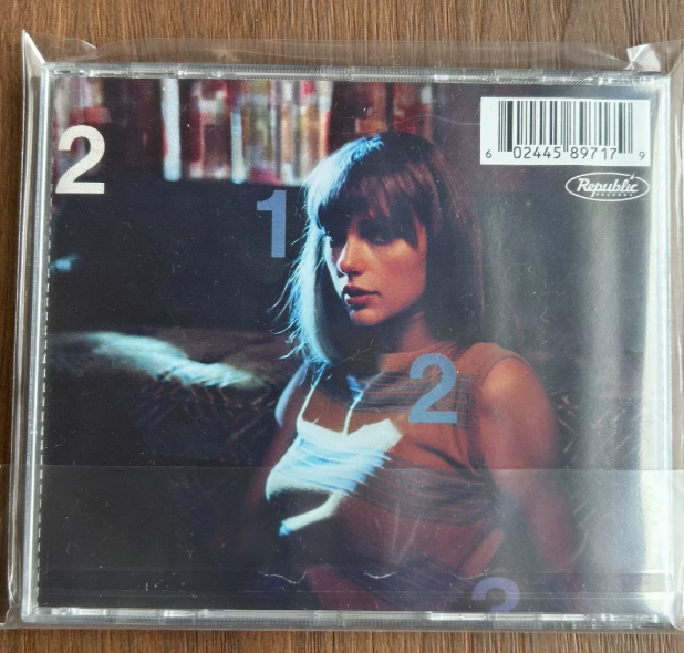 Taylor Swift - Midnights Blue Signed CD, VG+
