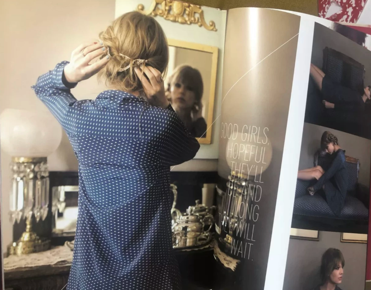 Taylor Swift - RED (Limited Edition Hardcover Photo Book, Brand New )