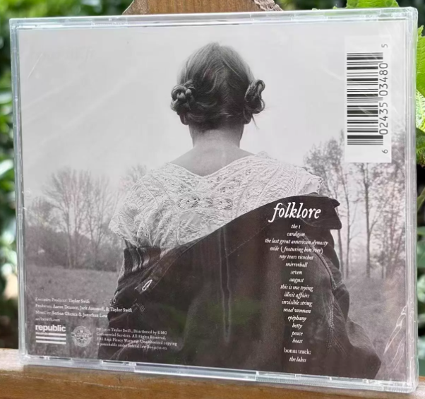 Taylor Swift - Folklore Heart & Loop Signed CD, VG+ Sealed Single Back Case Crack