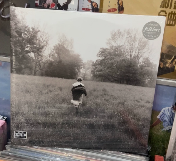 Taylor Swift – Folklore Cardigan Cabin In Candlelight Beige Vinyl 2LP