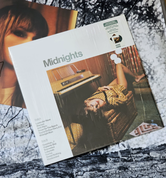 Taylor Swift – Midnights Jade Green Edition with Hand-Signed Photo Insert LP