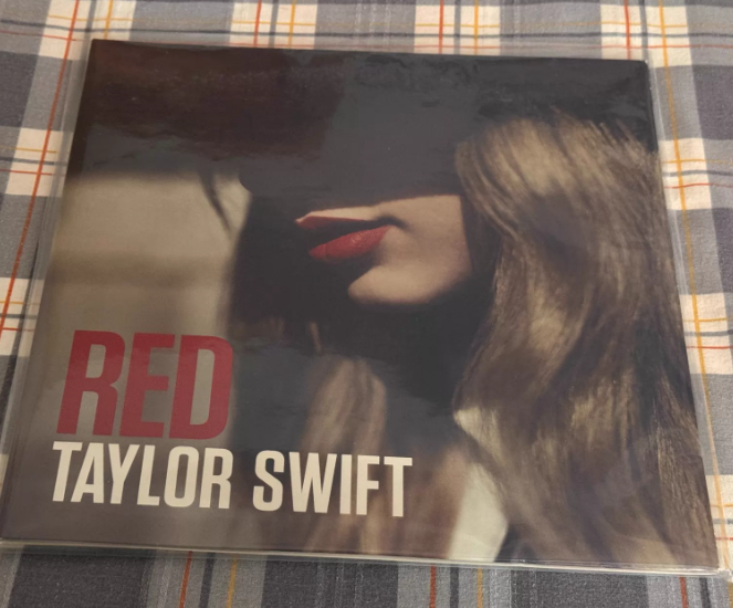 Taylor Swift – Red RSD Crystal Clear Vinyl 2LP Numbered Edition