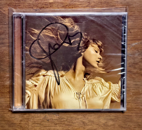 Taylor Swift – Fearless / Signed CD Edition