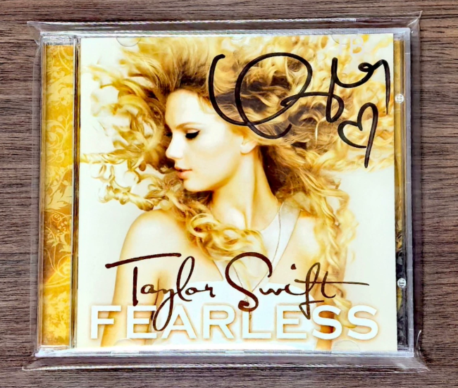 Taylor Swift – Fearless + Signed Edition + CD