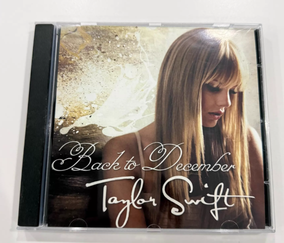 Taylor Swift – Collector Bundle + 6 Item Collection