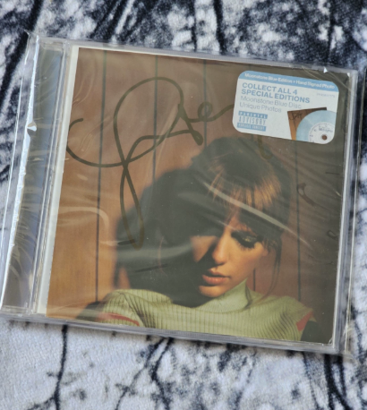 Taylor Swift – Midnights Moonstone Blue Signed CD
