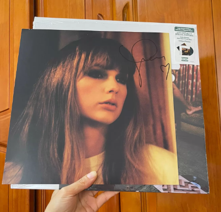 Taylor Swift – Midnights Jade Green Edition Signed Vinyl