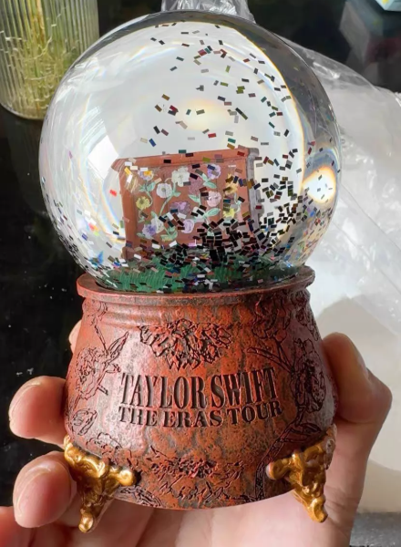 Taylor Swift – The Eras Tour Snow Globe Official Merch