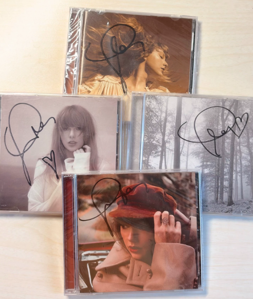 Taylor Swift – Signed CD Collection Bundle CD