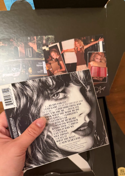 Taylor Swift – Reputation UPS Promotional Box Set CD