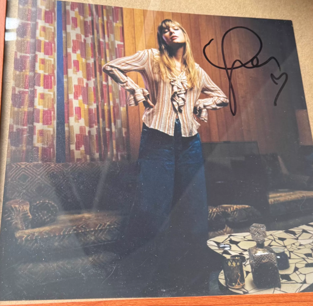 Taylor Swift – Midnights Blood Moon Signed Photo Card