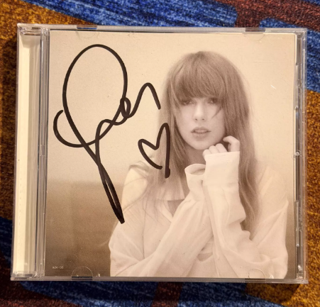 Taylor Swift – The Tortured Poets Department Signed Edition CD