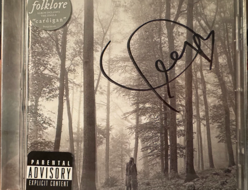 Taylor Swift – folklore First Batch Signed Edition CD