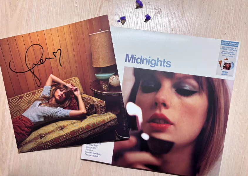 Taylor Swift – Midnights Moonstone Blue Signed Vinyl Edition LP