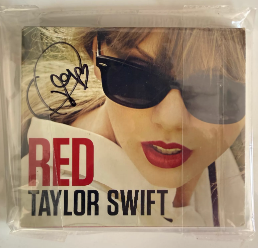 Red — Original (2012) & Taylor's Version (2021) – URVC