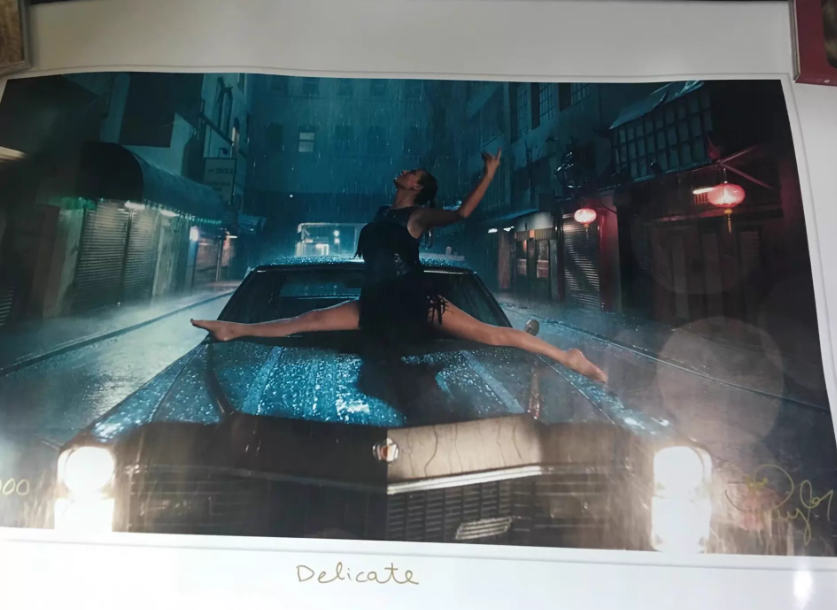 Taylor Swift – Delicate Numbered Lithograph Poster