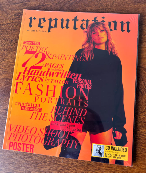 Taylor Swift – Reputation Volume 1 Magazine + CD