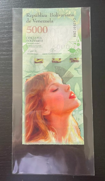 Taylor Swift – Venezuela 5000 Bolívares Collectible Banknote Bookmark