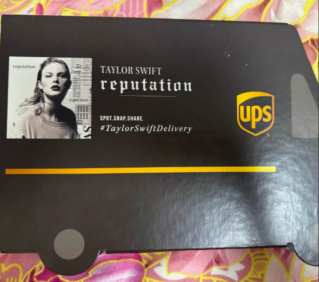 Taylor Swift – Reputation UPS Promotional Sleeve CD Edition