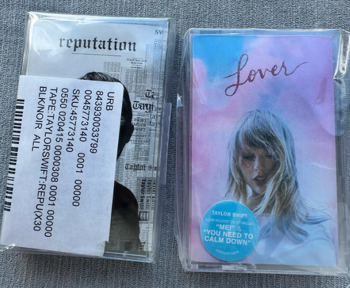 Taylor Swift – reputation & Lover Bundle Cassette Set