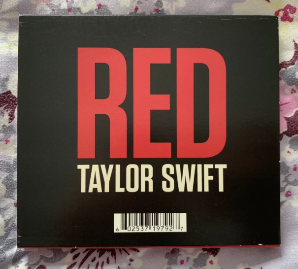 Red — Original (2012) & Taylor's Version (2021) – URVC
