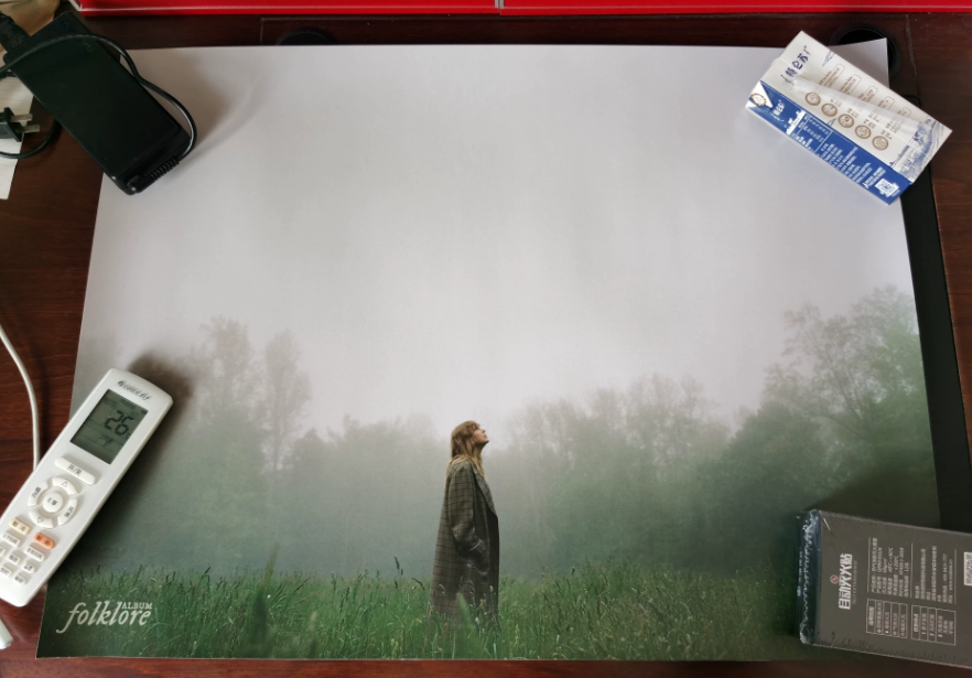 Taylor Swift – folklore 8-Variant Vinyl + cardigan Singles Bundle