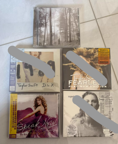 Taylor Swift – Imported  Speak Now CD+ Bonus folklore CD