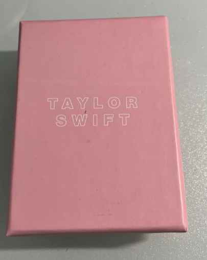 Taylor Swift – The Archer Necklace Rose Gold Official Merchandise