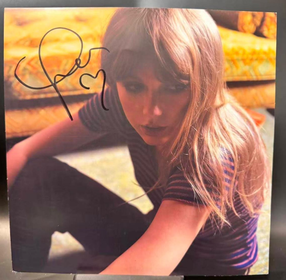 Taylor Swift – Midnights Mahogany Edition Signed Photo Card