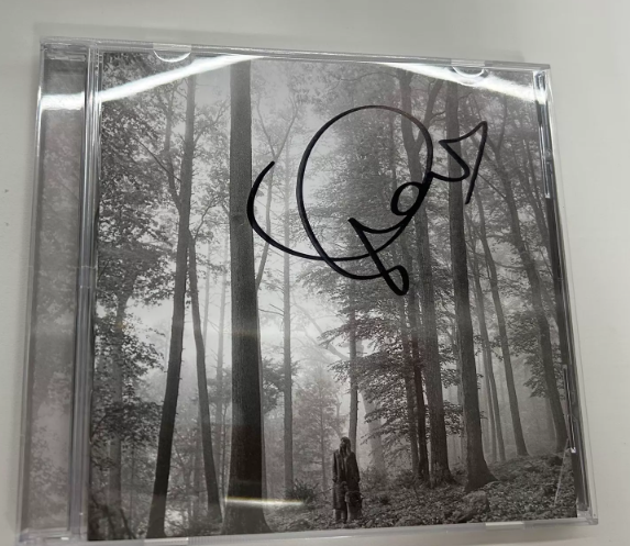 Taylor Swift – folklore Signed CD with Beckett COA