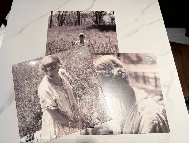 Taylor Swift – Folklore "In The Trees" French Translucent Green Vinyl 2LP