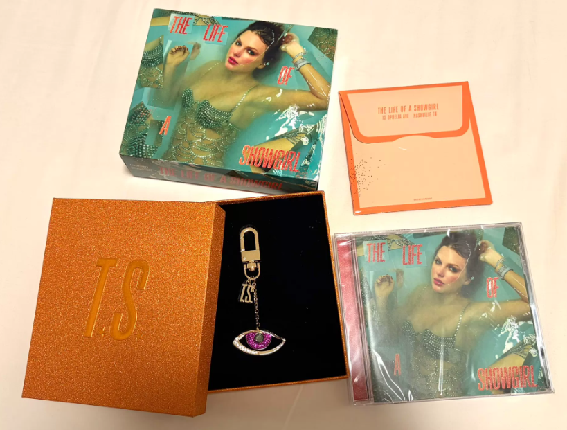 Taylor Swift – The Life of a Showgirl Deluxe CD Box Set – URVC