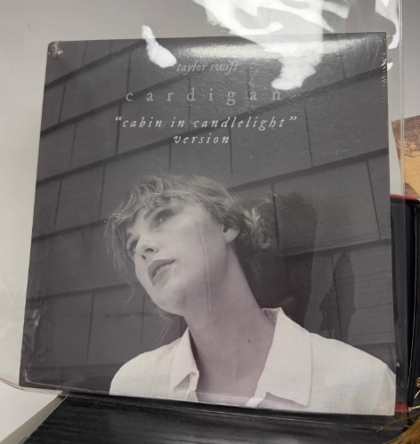 Taylor Swift – cardigan “cabin in candlelight” Version White Vinyl 7" Single