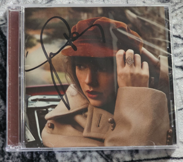 Taylor Swift – Red (Taylor’s Version) Indie Store Signed CD