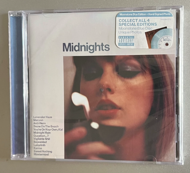 Taylor Swift – Midnights Moonstone Blue Edition Signed CD