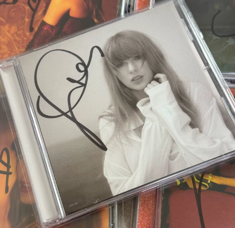 Taylor Swift – The Tortured Poets Department Signed CD