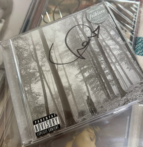 Taylor Swift – folklore Signed CD