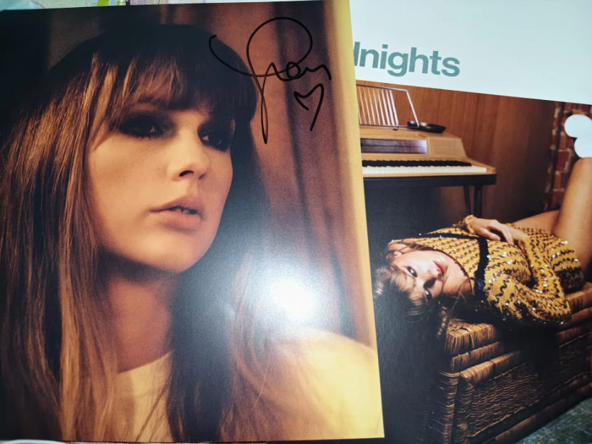 Taylor Swift – Midnights Jade Green Edition Signed Vinyl LP