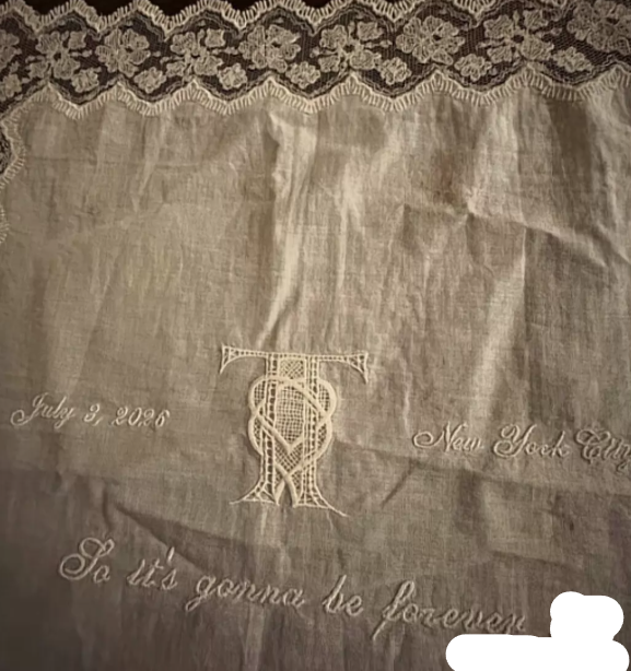 Taylor Swift – 2026 Wedding Favor Embroidered Keepsake Cloth
