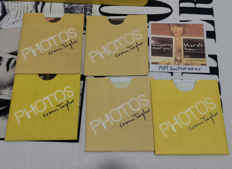 Taylor Swift – 1989 Polaroid Photo Card Complete Set