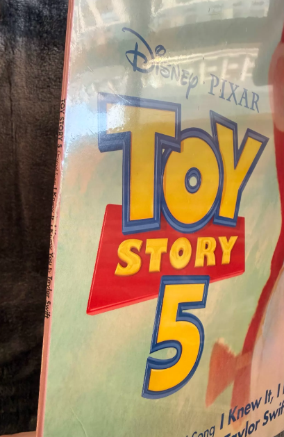 Taylor Swift – Toy Story 5 New Single 10-Inch Vinyl Set of 2